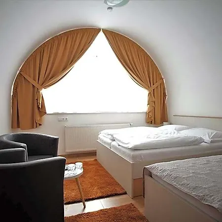 U Pidly Hotel 3*